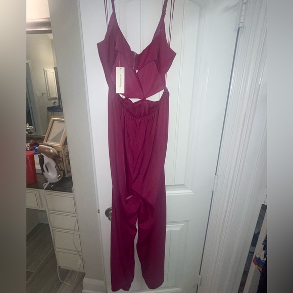 Francesca’s fuchsia romper - Picture 5 of 5